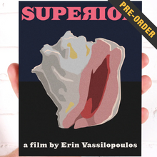 Load image into Gallery viewer, Superior (2021) de Erin Vassilopoulos - back cover
